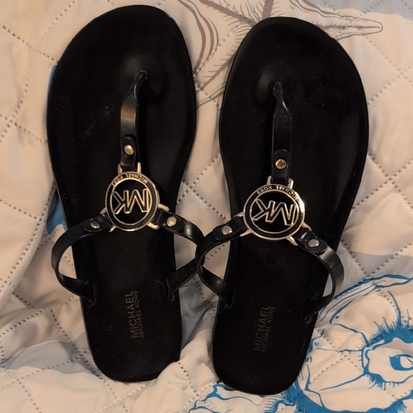 Michael Kors Black Thong Sandals - Picture 1 of 3